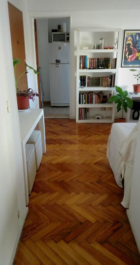 Depto 2 Ambientes Muy Luminoso Con Wifi Y Vista A La Plaza Apartman Buenos Aires Kültér fotó