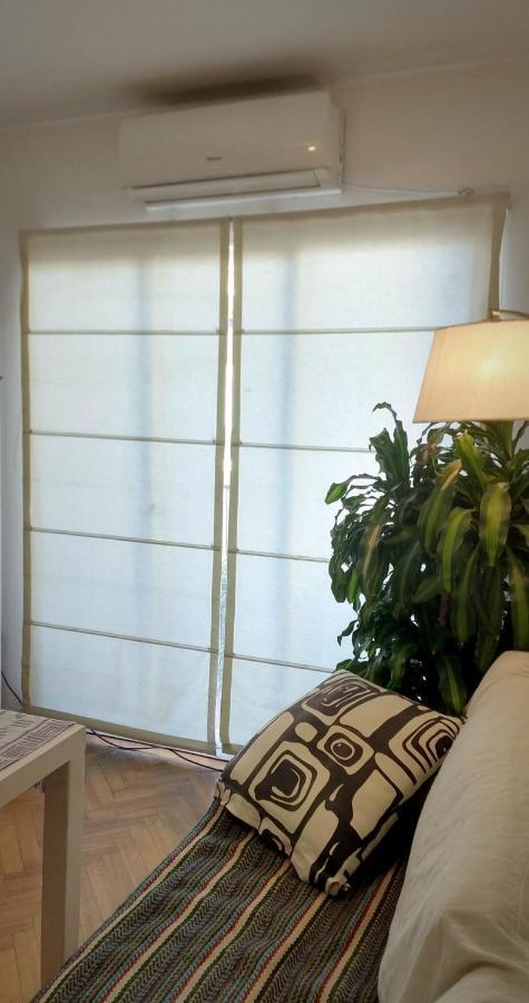 Depto 2 Ambientes Muy Luminoso Con Wifi Y Vista A La Plaza Apartman Buenos Aires Kültér fotó